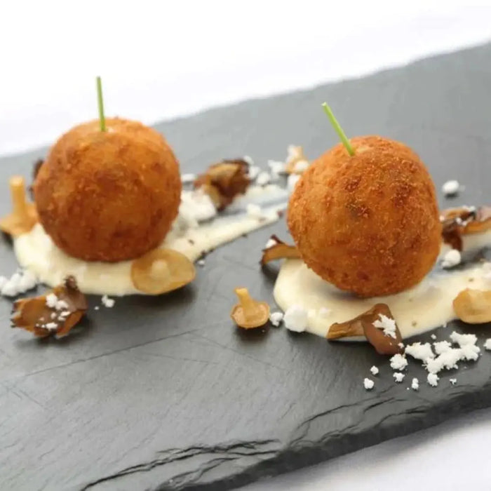Arancini Mix Mushroom, Mozzarella & Béchamel Sauce, 6 pcs per pack - 220 grams each Don Arancini